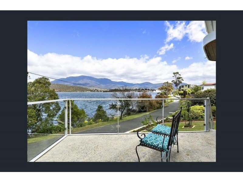 5 Paloona Street, Lindisfarne TAS 7015
