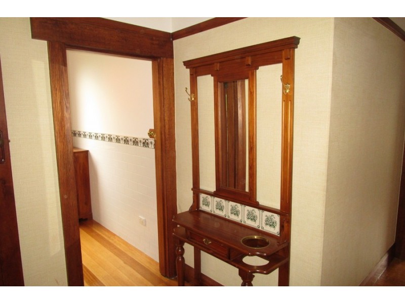 9 Cuthbert Avenue, New Town TAS 7008