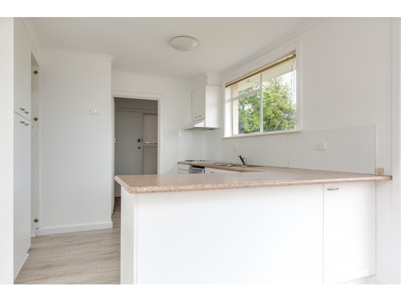 6 Tanundal Street, Howrah TAS 7018
