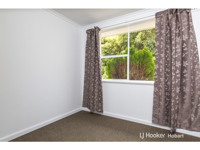 6 Tanundal Street, Howrah TAS 7018