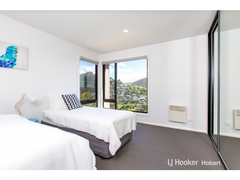 1/1 McDevitt Avenue, Dynnyrne TAS 7005