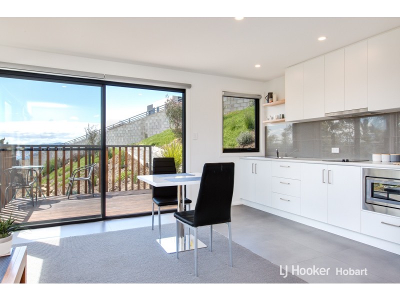 1/1 McDevitt Avenue, Dynnyrne TAS 7005