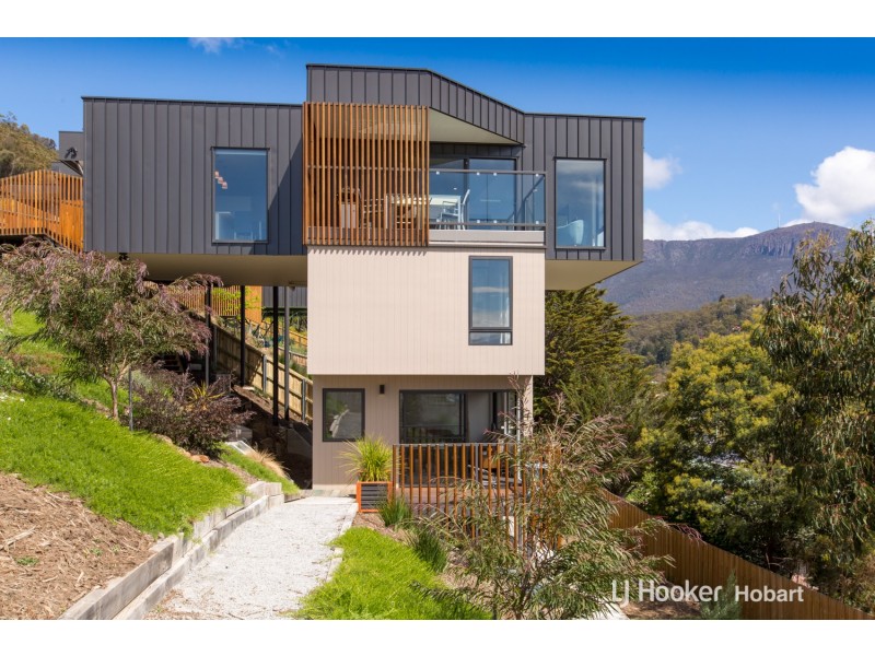 1/1 McDevitt Avenue, Dynnyrne TAS 7005