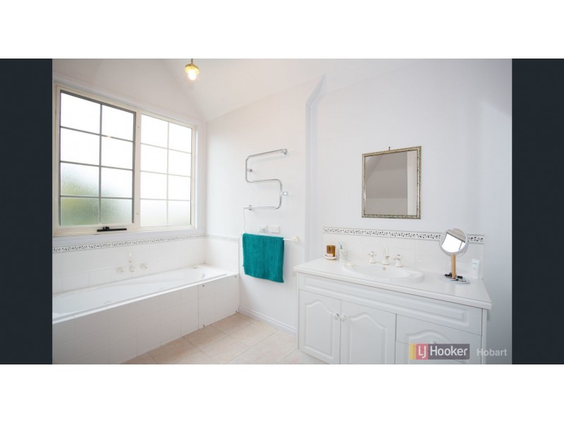 7 Lasswade Avenue, Dynnyrne TAS 7005