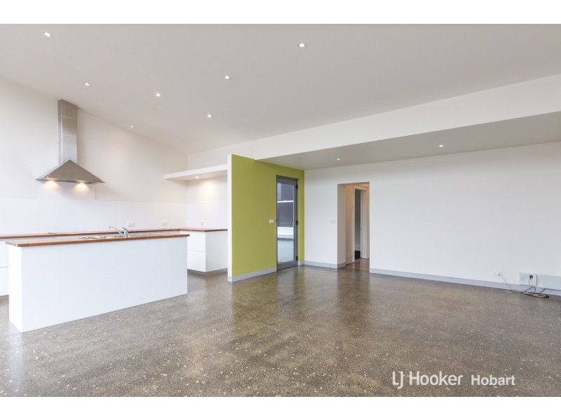 82 Queen Street, Sandy Bay TAS 7005