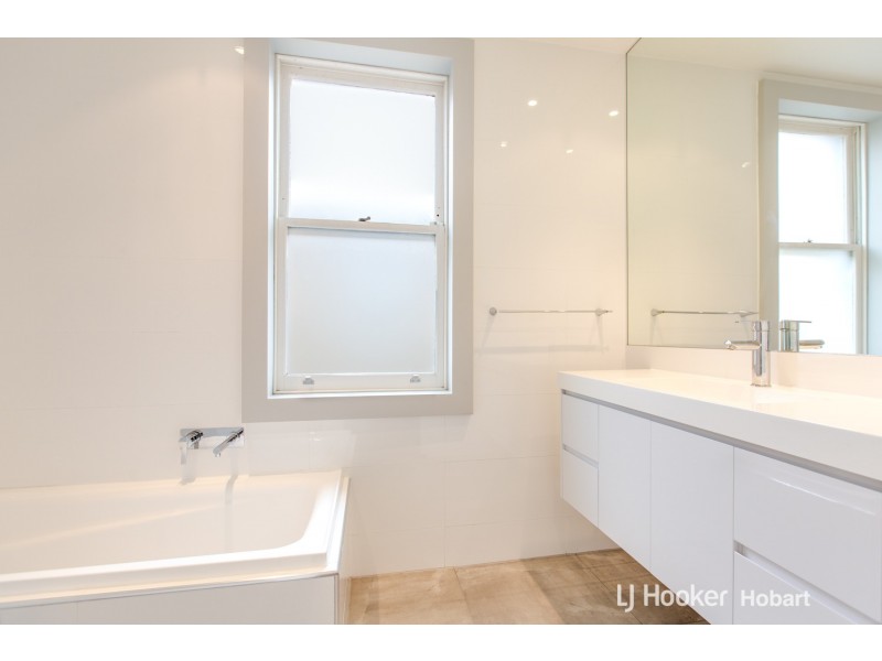 82 Queen Street, Sandy Bay TAS 7005