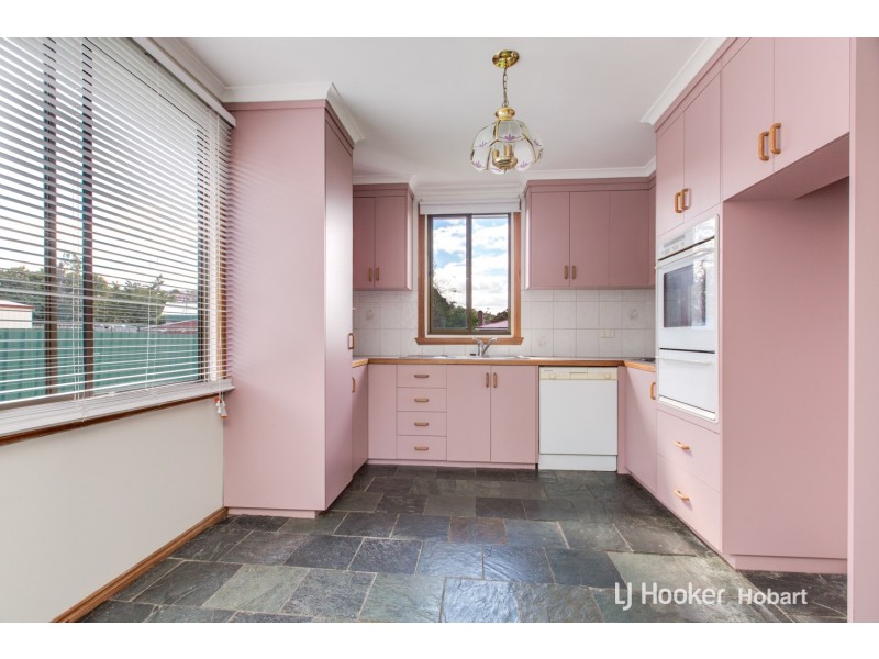 10 Malabar Road, Claremont TAS 7011
