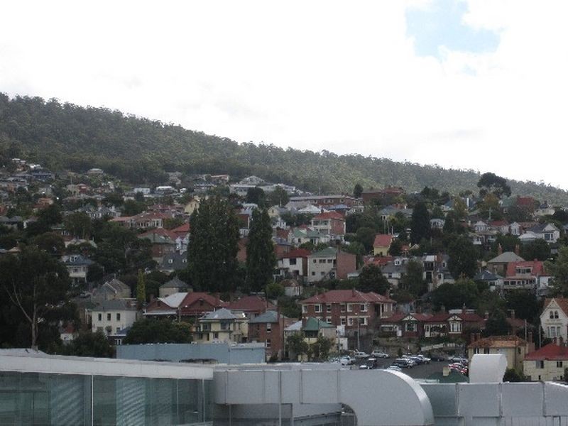 2/194 MACQUARIE STREET, South Hobart TAS 7004