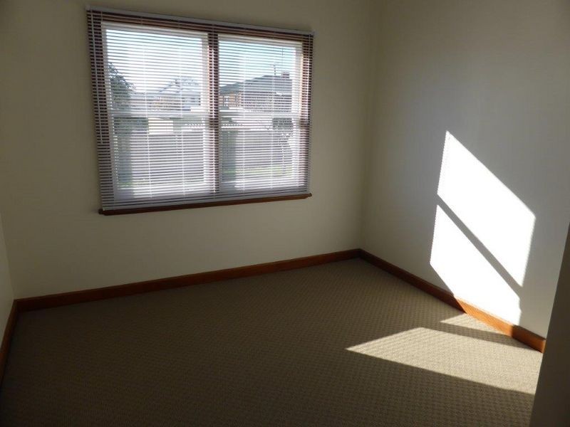 13 Ashbourne Grove, West Moonah TAS 7009