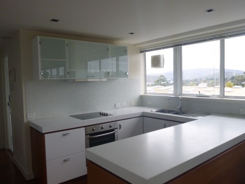 16/31 Tower Rd, New Town TAS 7008