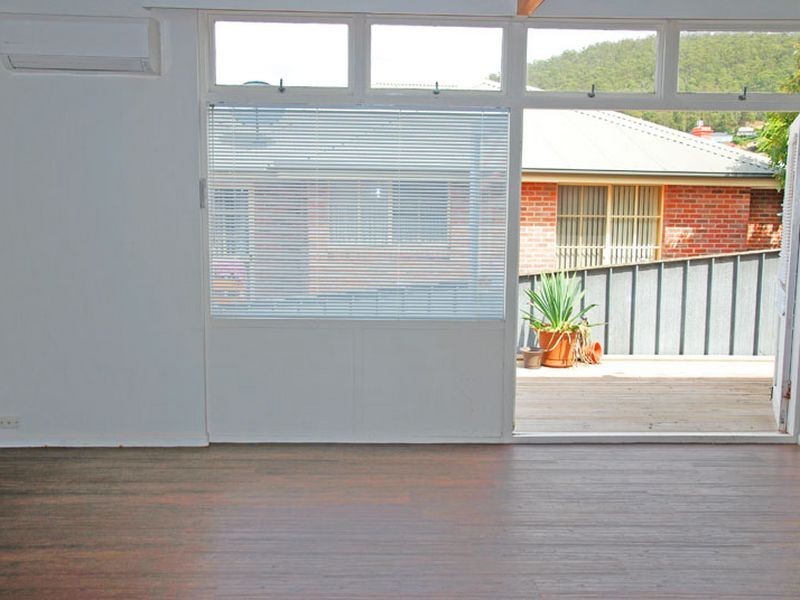 Mount Stuart TAS 7000