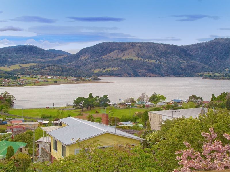 7 Sunshine Road, Austins Ferry TAS 7011