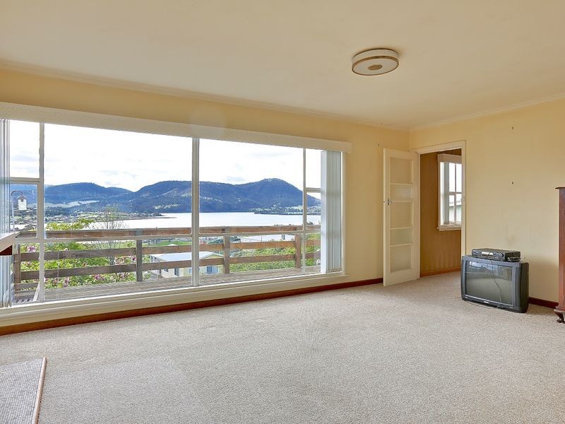 7 Sunshine Road, Austins Ferry TAS 7011