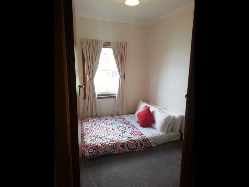 2/274a BATHURST STREET, West Hobart TAS 7000