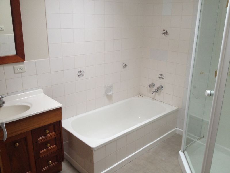 2/15 Lumeah Avenue, Lenah Valley TAS 7008