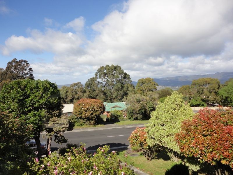 237 Redwood Rd, Kingston TAS 7050