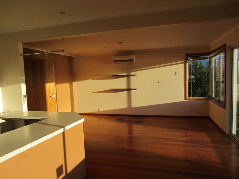 11 Calvert Crescent, Herdsmans Cove TAS 7030