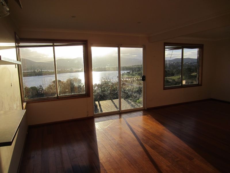 11 Calvert Crescent, Herdsmans Cove TAS 7030