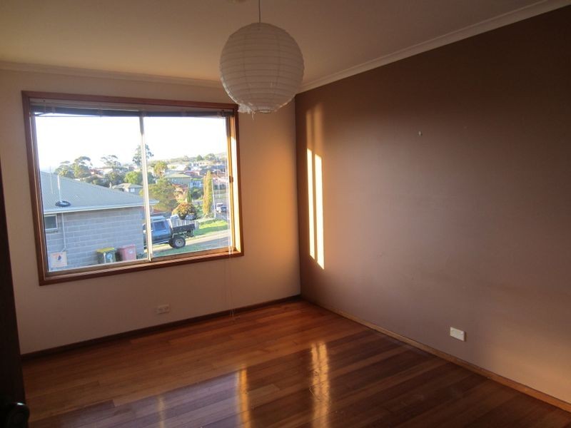 11 Calvert Crescent, Herdsmans Cove TAS 7030