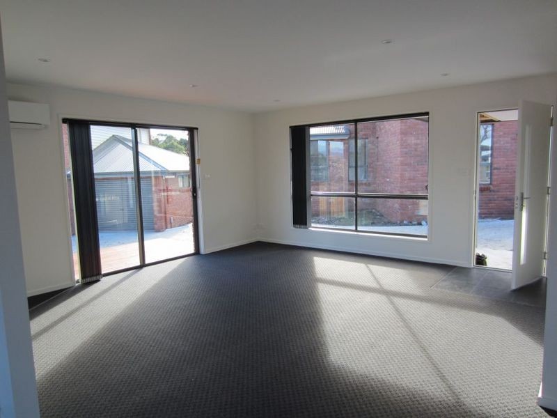 1/26 Mariah Crescent, Oakdowns TAS 7019