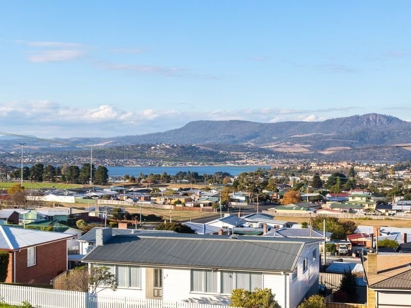 38 Carnegie Street, Claremont TAS 7011