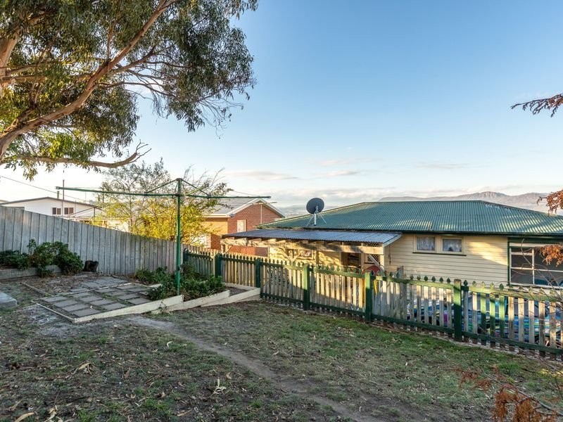 38 Carnegie Street, Claremont TAS 7011