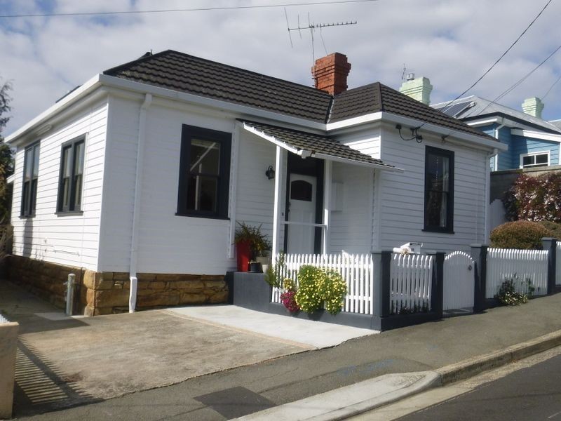 21 Hope Street, New Town TAS 7008