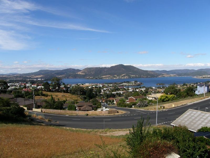 2 Hardman Court, Rosetta TAS 7010