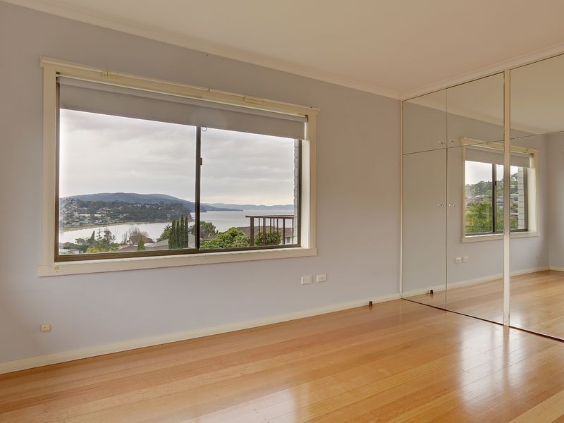 1 Surf Parade, Blackmans Bay TAS 7052