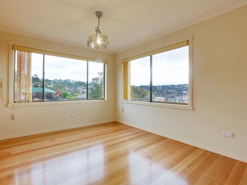 1 Surf Parade, Blackmans Bay TAS 7052