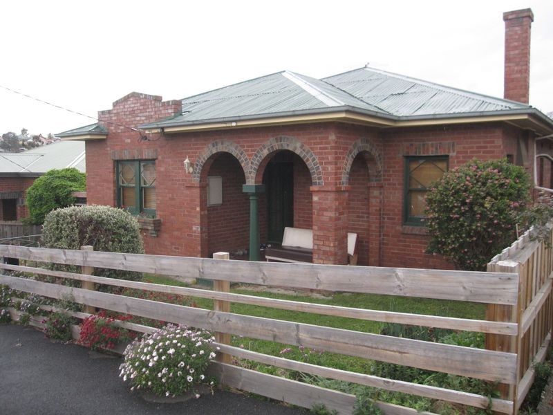 39 JENNINGS STREET, New Town TAS 7008