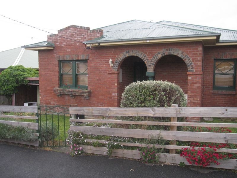 39 JENNINGS STREET, New Town TAS 7008