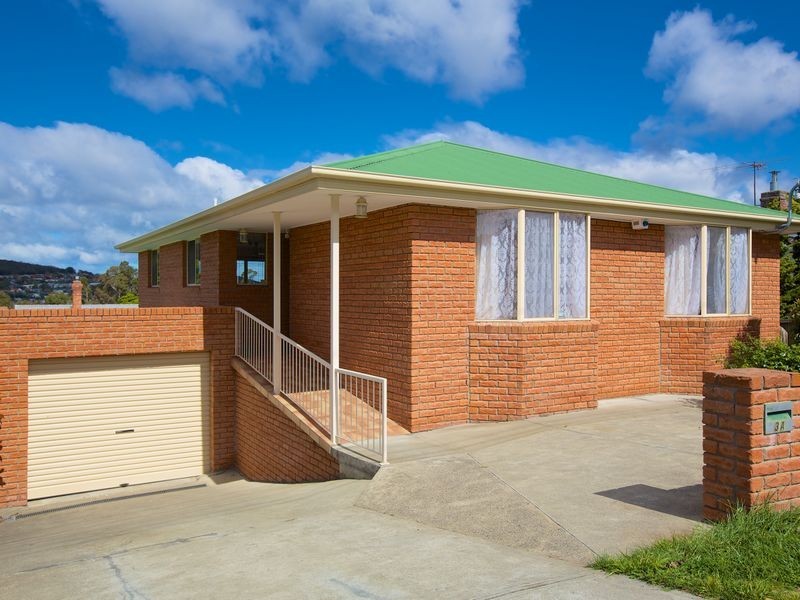 3A Raminea Road, Lindisfarne TAS 7015