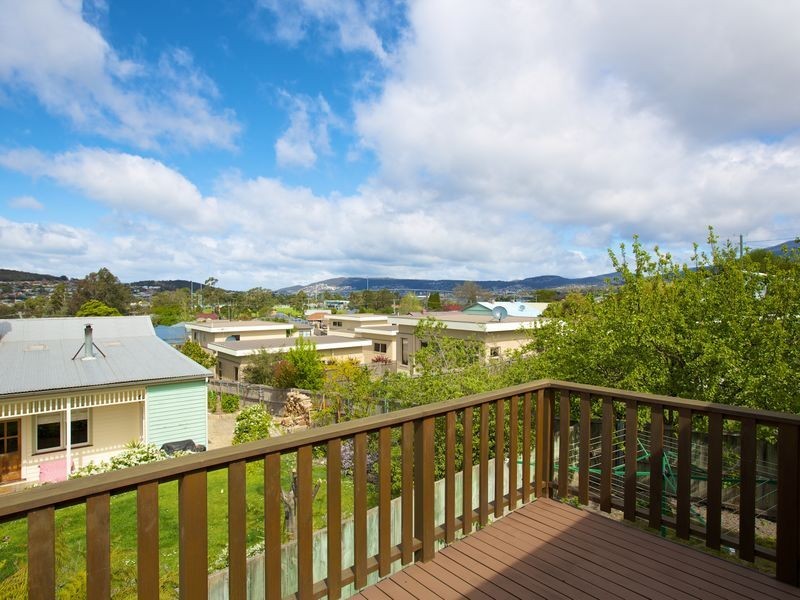 3A Raminea Road, Lindisfarne TAS 7015