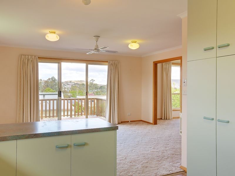 3A Raminea Road, Lindisfarne TAS 7015