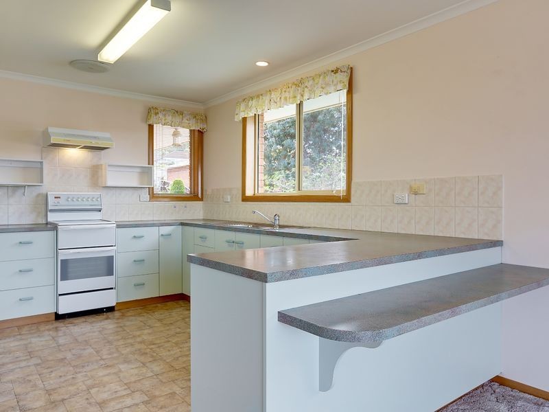 3A Raminea Road, Lindisfarne TAS 7015
