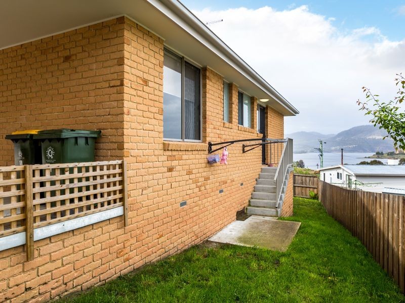 1/118 Main Road, Claremont TAS 7011