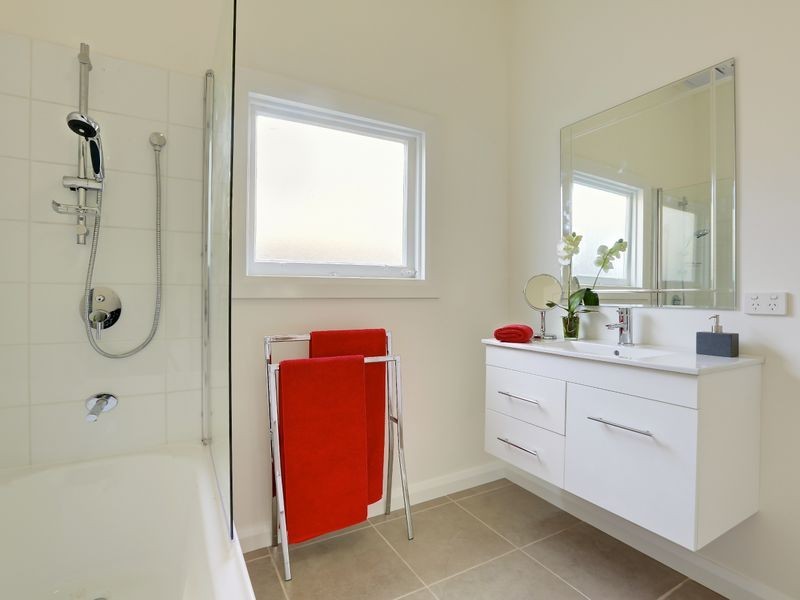 9 Amiens Avenue, Moonah TAS 7009