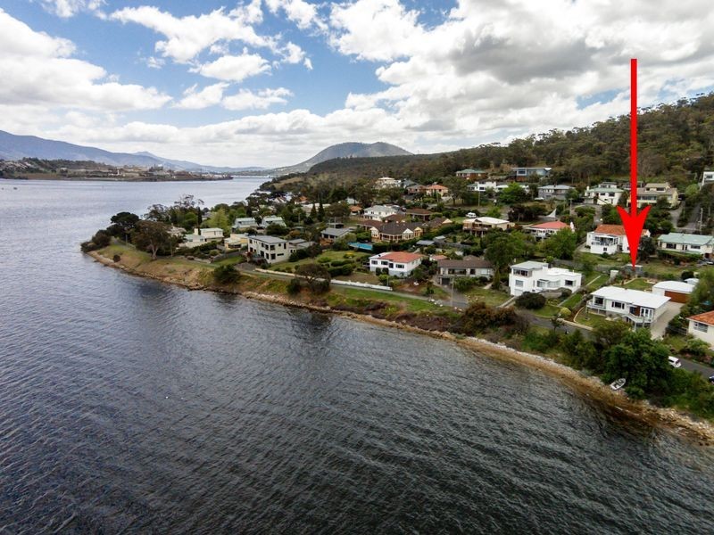 5 Paloona Street, Lindisfarne TAS 7015