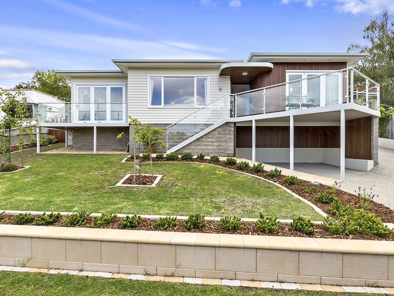5 Paloona Street, Lindisfarne TAS 7015