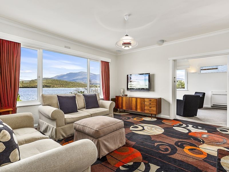 5 Paloona Street, Lindisfarne TAS 7015