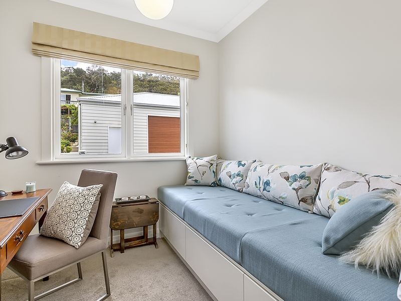 5 Paloona Street, Lindisfarne TAS 7015
