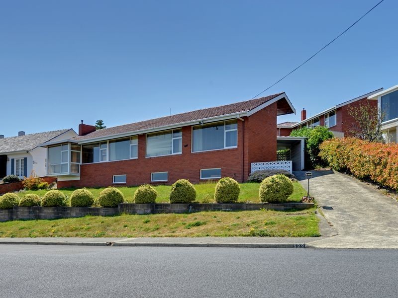 522 Churchill Avenue, Sandy Bay TAS 7005