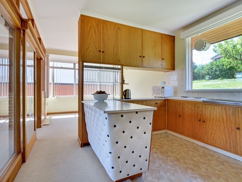 522 Churchill Avenue, Sandy Bay TAS 7005