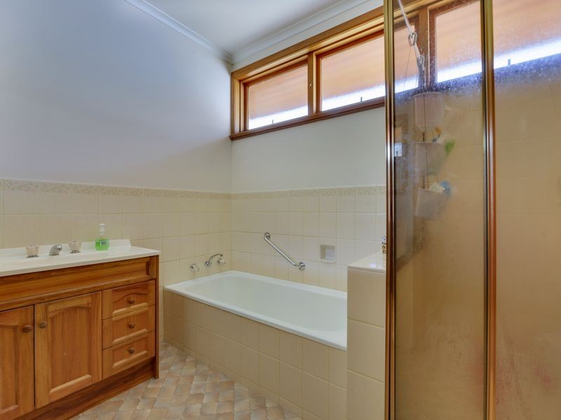 522 Churchill Avenue, Sandy Bay TAS 7005