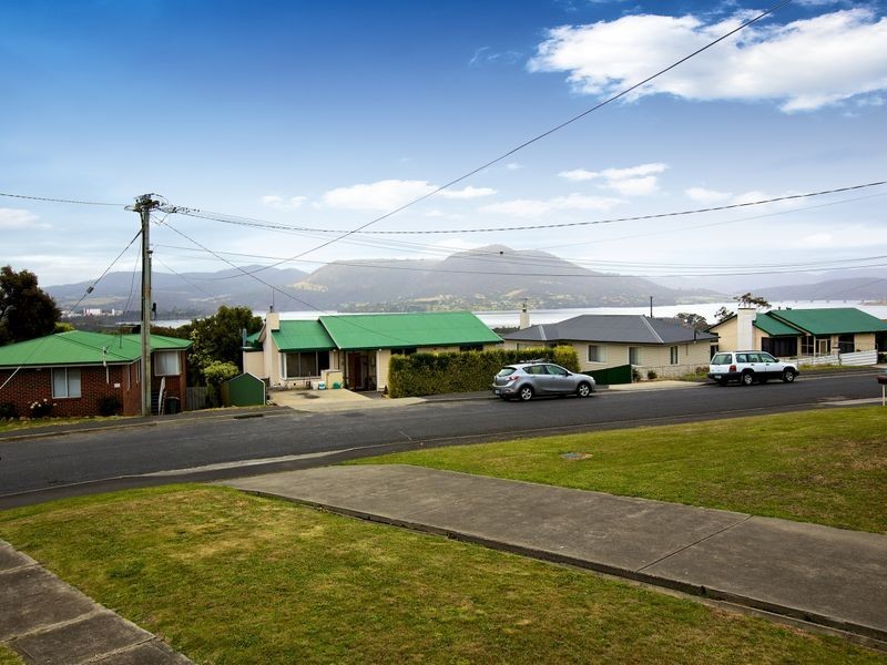 11 Coraki Street, Chigwell TAS 7011