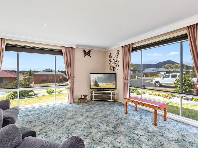 6 Dove Court, Claremont TAS 7011