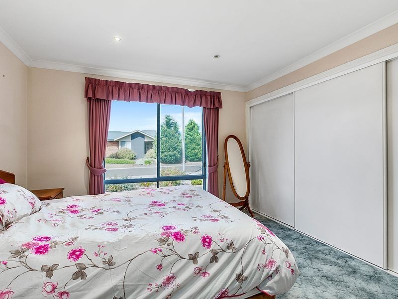 6 Dove Court, Claremont TAS 7011