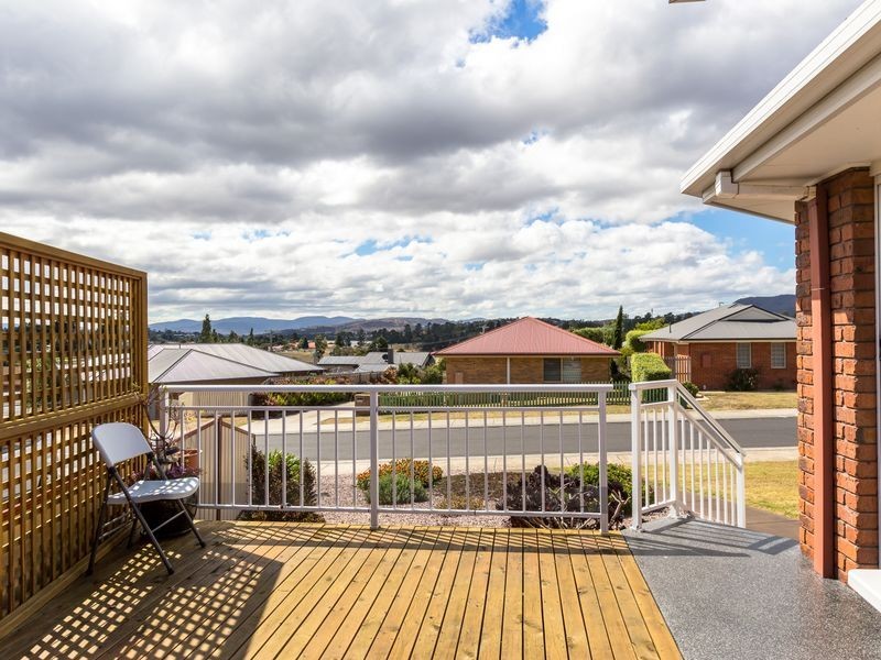 6 Dove Court, Claremont TAS 7011