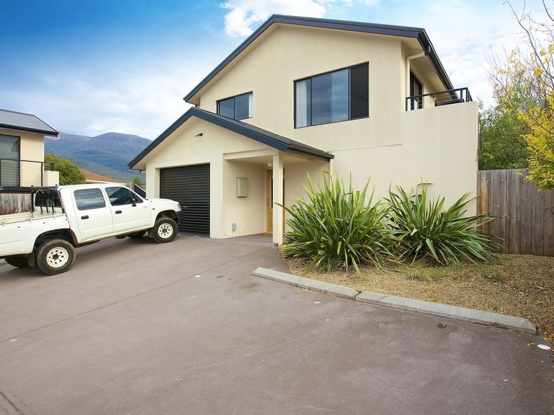 2/8 Kaleno Place, Glenorchy TAS 7010